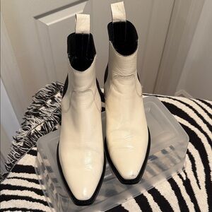 Everlane Bone White Italian Leather Slip on Booties Edgy Modern Boho Retro 8